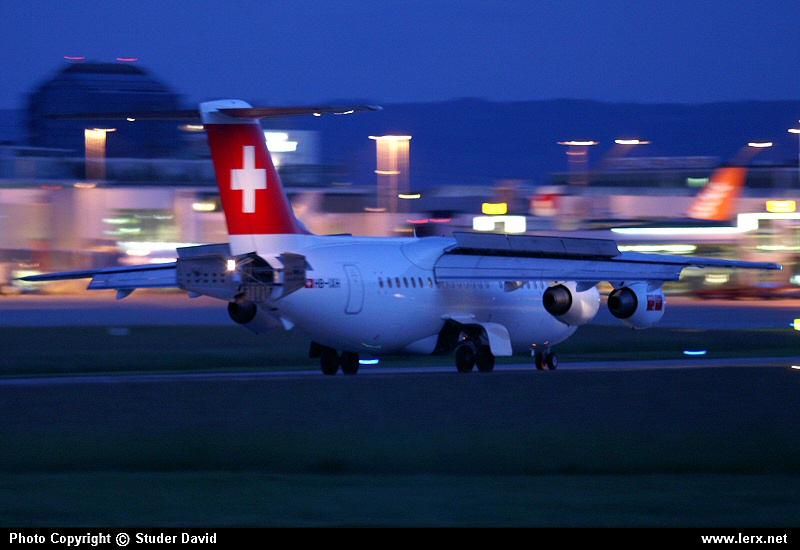 23 BAe AVRO RJ100 Swiss.jpg